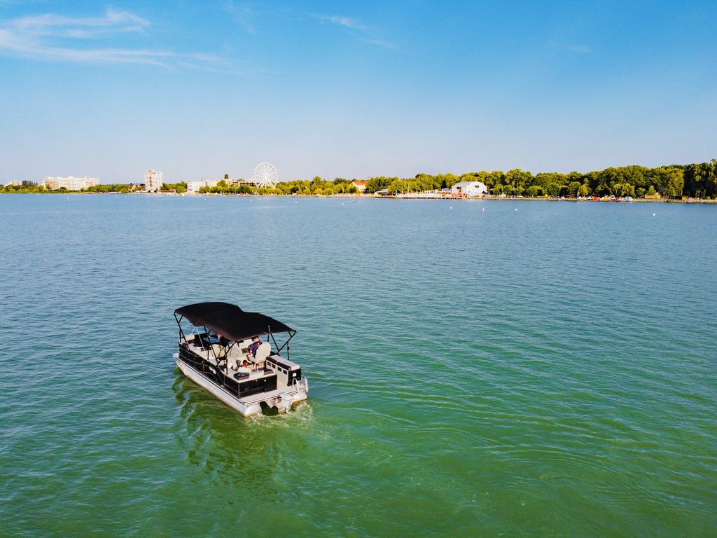 Elektromos Pontoon Hajóbérlés Balaton 5